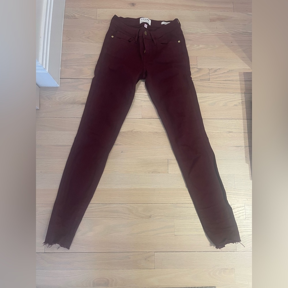 Frame Le Skinny de Jeanne jeans - burgundy. So 25. Excellent condition, Worn 2